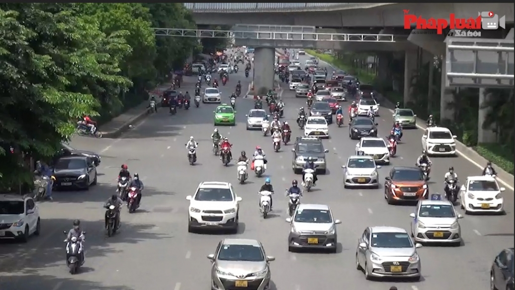 Hà Nội: Thí điểm phân làn tổ chức giao thông trên tuyến đường Nguyễn Trãi