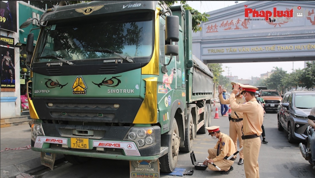Hà Nội: Thành lập tổ công tác đặc biệt xử lý xe quá tải, cơi nới thành thùng