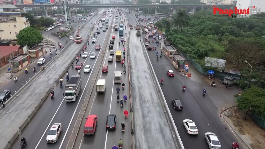 Hà Nội: cận cảnh 2 cầu vượt thép 340 tỷ đồng trước ngày thông xe