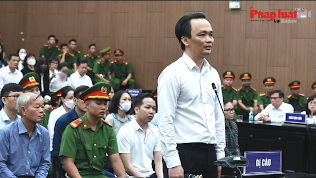 Cựu chủ tịch Tập đoàn FLC Trịnh Văn Quyết hầu tòa