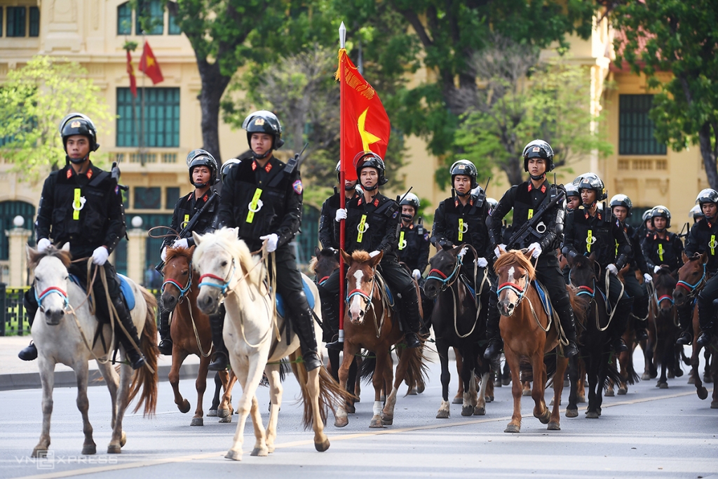 Hà Nội: Ra mắt Đoàn cảnh sát cơ động kỵ binh